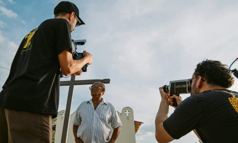 how kannadacine com functions